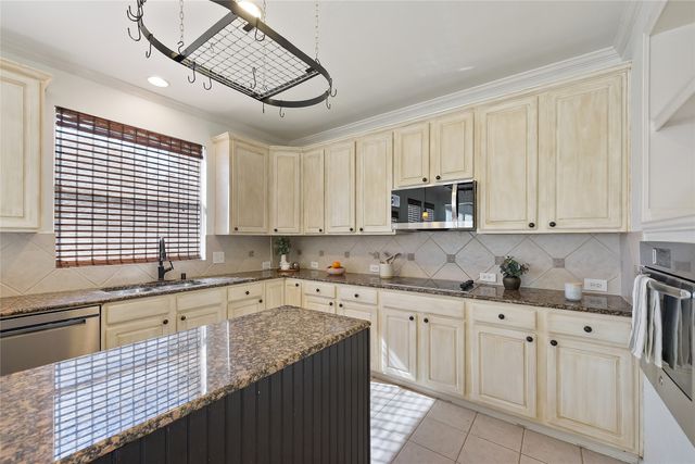 1728 Tealwood Lane, Corinth, TX 76210