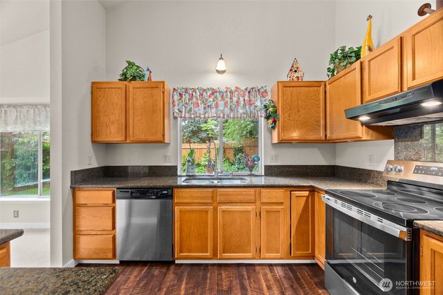 1714 Diamond Loop SE, Lacey, WA 98503