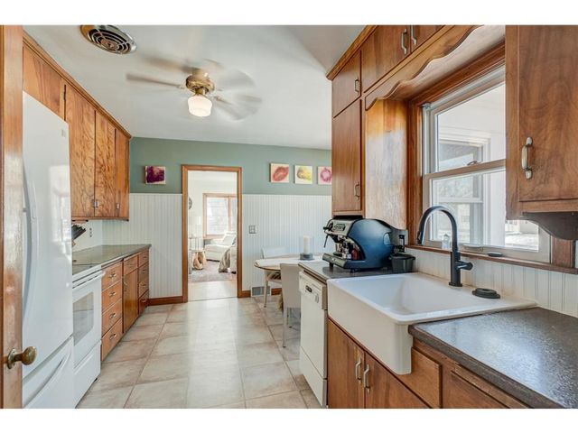 208 11th Street, Hudson, WI 54016