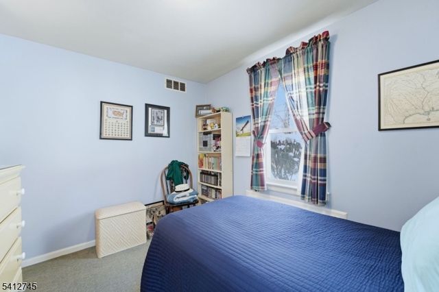 47 Clinton Ave, New Providence Boro, NJ 07974