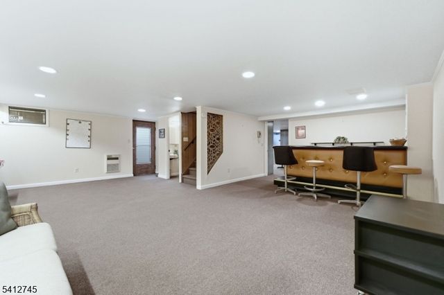 47 Clinton Ave, New Providence Boro, NJ 07974