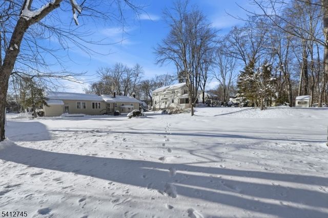 47 Clinton Ave, New Providence Boro, NJ 07974