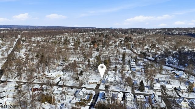 47 Clinton Ave, New Providence Boro, NJ 07974