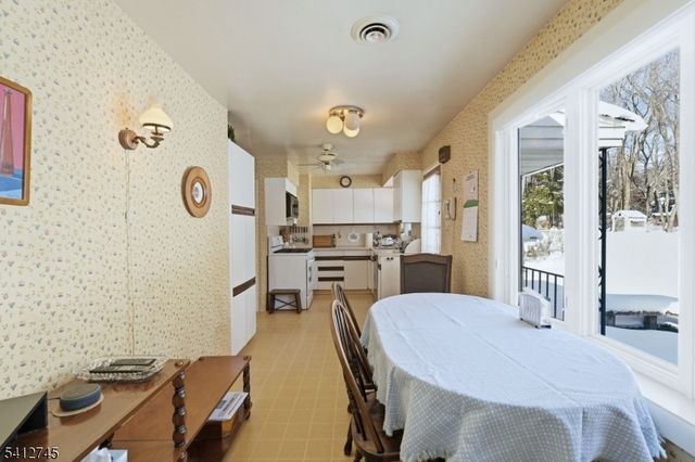 47 Clinton Ave, New Providence Boro, NJ 07974