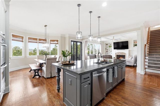 515 Willow Oak Way, Roswell, GA 30076