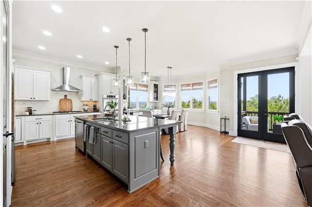 515 Willow Oak Way, Roswell, GA 30076