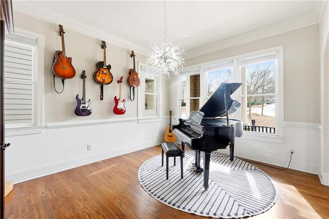 515 Willow Oak Way, Roswell, GA 30076