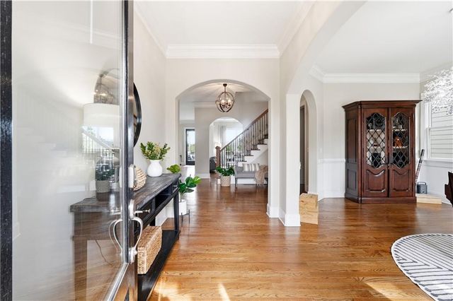 515 Willow Oak Way, Roswell, GA 30076