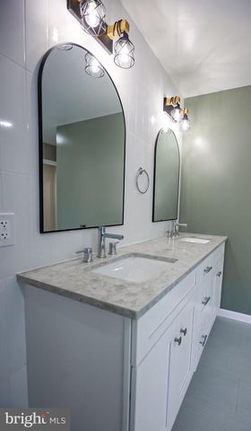 20818 BLOSSOM LANDING WAY, Sterling, VA 20165