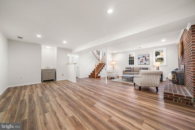 7630 CHANCELLOR WAY, Springfield, VA 22153