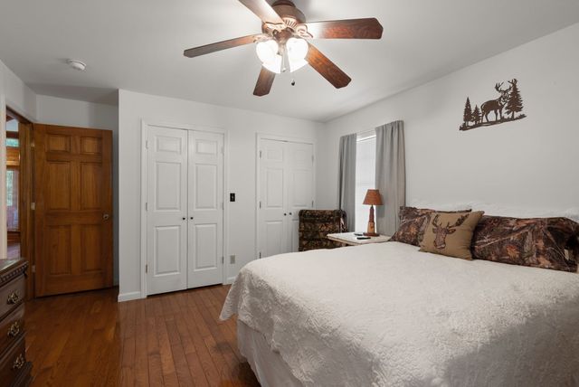 178 Cottage Cir, Linden, TN 37096