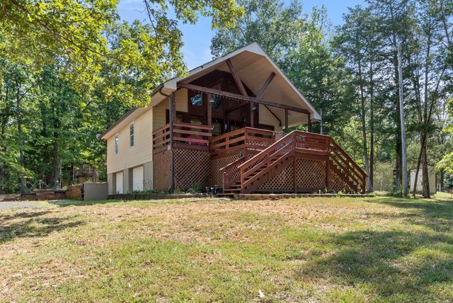 178 Cottage Cir, Linden, TN 37096