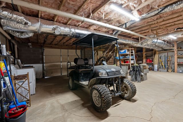 178 Cottage Cir, Linden, TN 37096