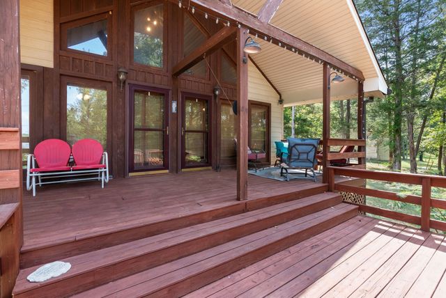 178 Cottage Cir, Linden, TN 37096