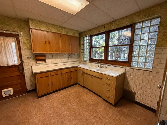 1243 Elmwood Avenue, Berwyn, IL 60402