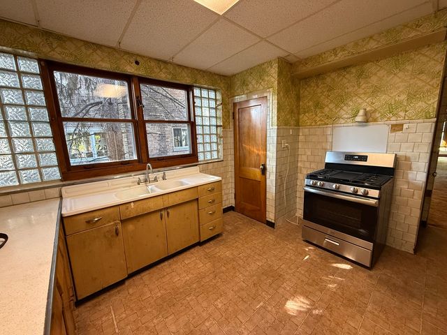 1243 Elmwood Avenue, Berwyn, IL 60402