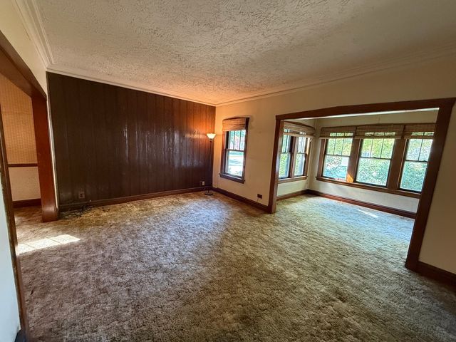 1243 Elmwood Avenue, Berwyn, IL 60402