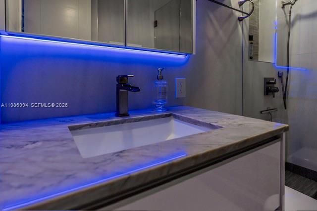 400 SE Kings Point Dr 822-23, Sunny Isles Beach, FL 33160