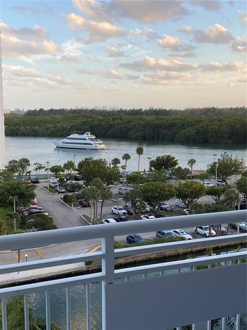 400 SE Kings Point Dr 822-23, Sunny Isles Beach, FL 33160