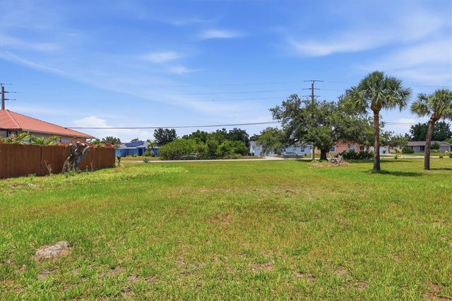 11074 GREENWAY AVENUE, Englewood, FL 34224