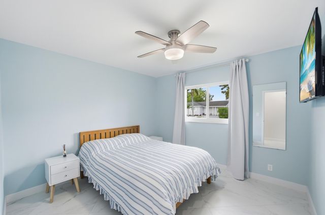 10234 Sleepy Brook Way, Watergate, Boca Raton, FL 33428
