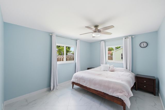 10234 Sleepy Brook Way, Watergate, Boca Raton, FL 33428