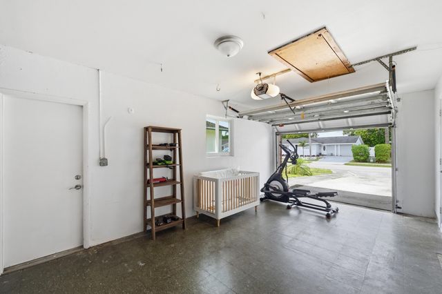 10234 Sleepy Brook Way, Watergate, Boca Raton, FL 33428