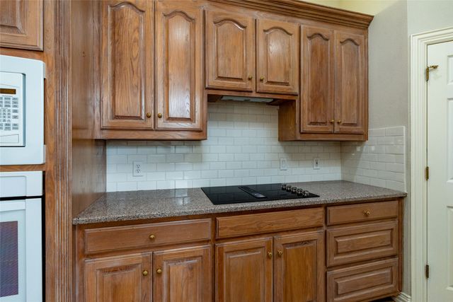 405 Westbury Court, Arlington, TX 76013