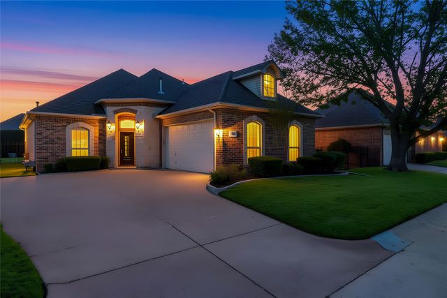 405 Westbury Court, Arlington, TX 76013
