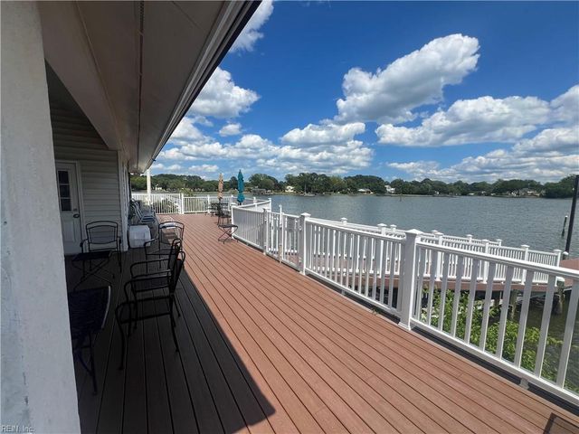 240 Dockside Dr Apt C, Hampton, VA 23669