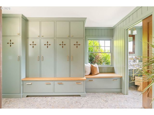 1442 Sw VISTA Ave, Portland, OR 97201