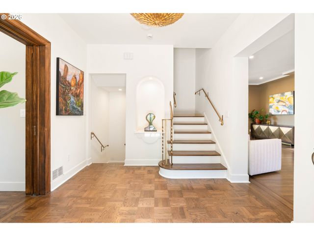 1442 Sw VISTA Ave, Portland, OR 97201