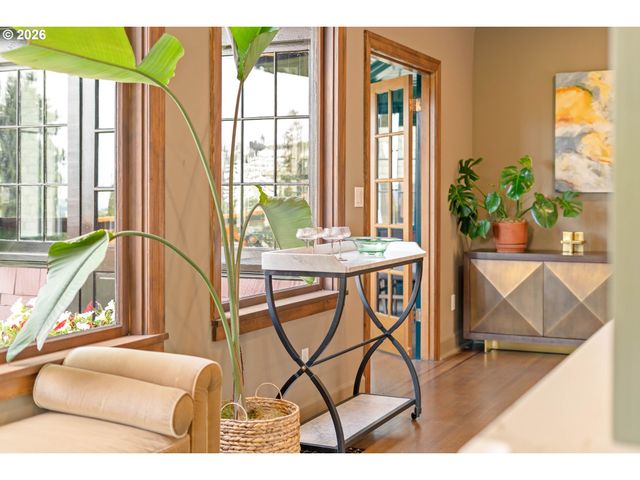 1442 Sw VISTA Ave, Portland, OR 97201