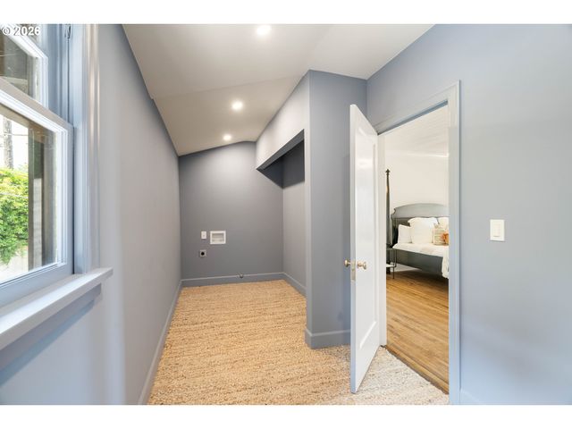 1442 Sw VISTA Ave, Portland, OR 97201