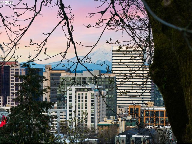 1442 Sw VISTA Ave, Portland, OR 97201