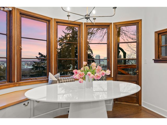 1442 Sw VISTA Ave, Portland, OR 97201