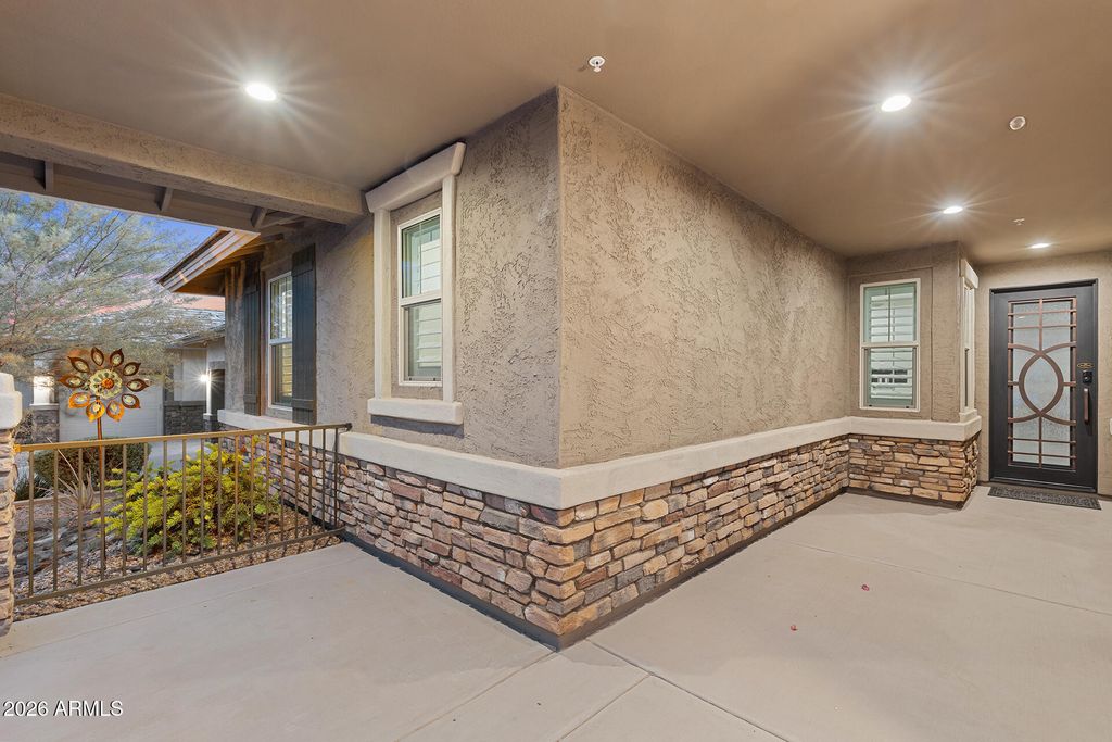 Image 7 of property listing at 30296 N 115TH Drive, Peoria, AZ 85383