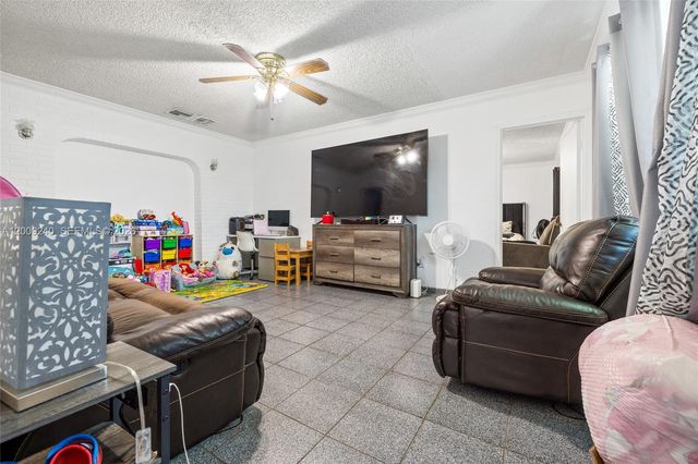 11810 SW 172nd St, Miami, FL 33177