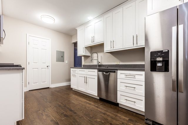 4529.5 S Drexel Boulevard 2W, Chicago, IL 60653