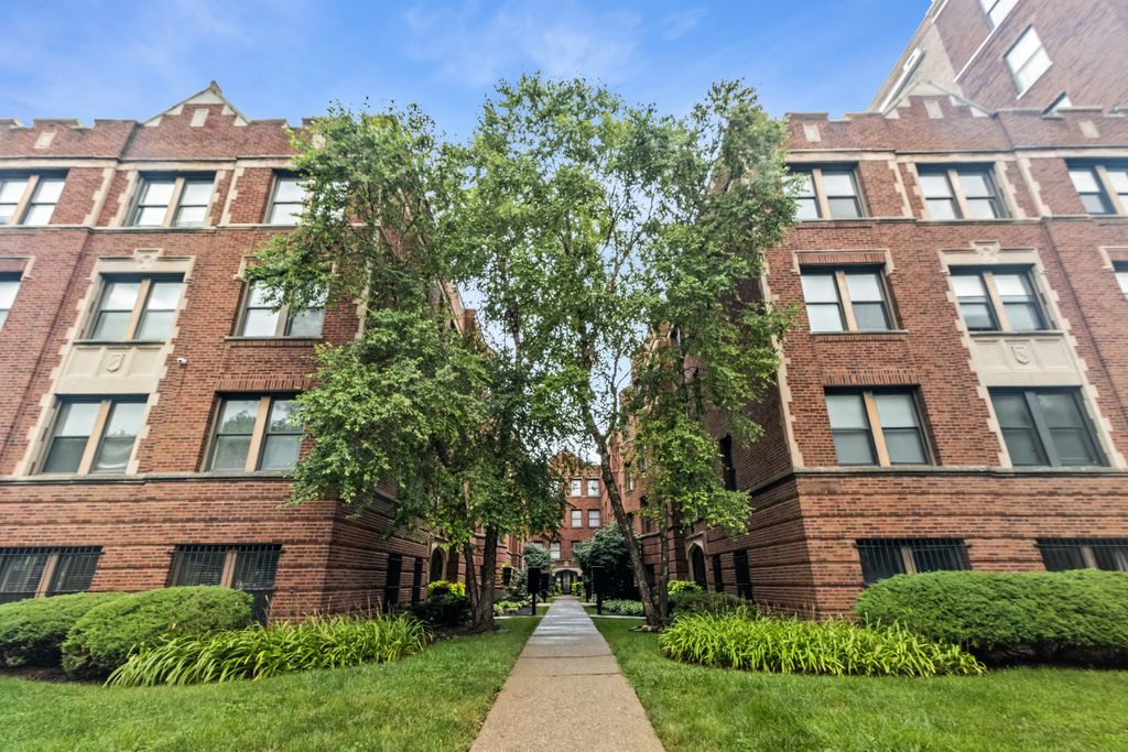 4529.5 S Drexel Boulevard 2W, Chicago, IL 60653