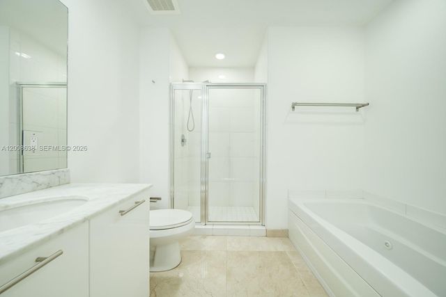 950 Brickell Bay Dr 4805, Miami, FL 33131