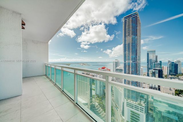 950 Brickell Bay Dr 4805, Miami, FL 33131