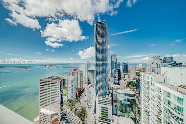 950 Brickell Bay Dr 4805, Miami, FL 33131