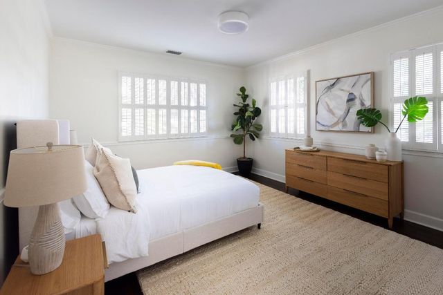 210 Miramar Way, West Palm Beach, FL 33405