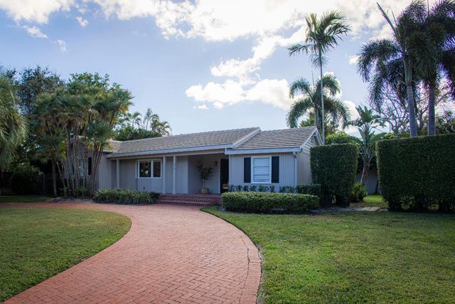 210 Miramar Way, West Palm Beach, FL 33405