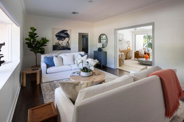 210 Miramar Way, West Palm Beach, FL 33405