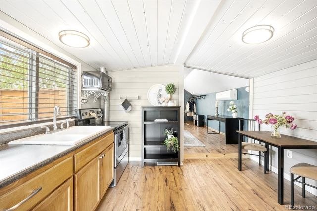 5038 W 46th Avenue, Denver, CO 80212