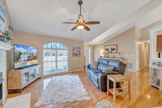 1251 Commonwealth DR, Hardy, VA 24101