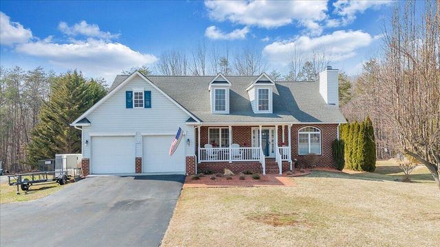 1251 Commonwealth DR, Hardy, VA 24101