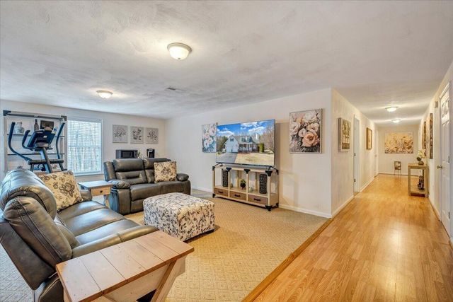 1251 Commonwealth DR, Hardy, VA 24101